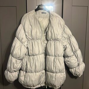 PLT Sage green bubble coat, warm, never worn size M